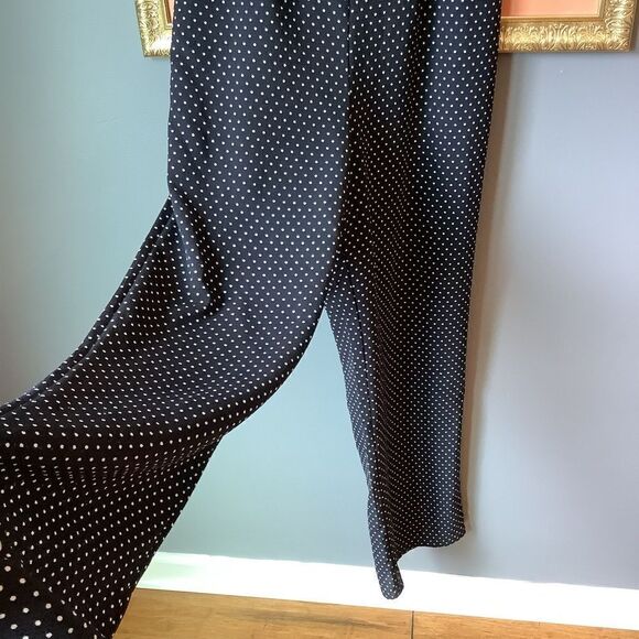 Row-A Polkadot Jumpsuit ⚫️⚪️🔴⚪️ - Picture 4 of 9